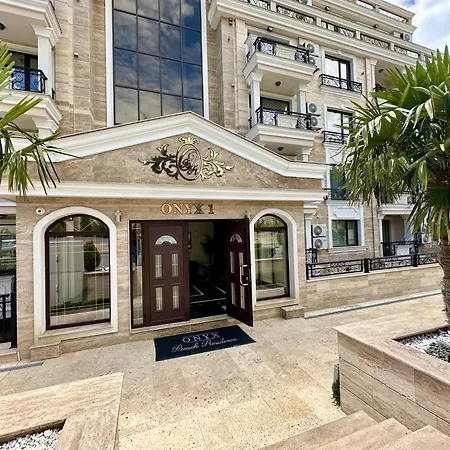 Onyx 1 - Menada Apartamento